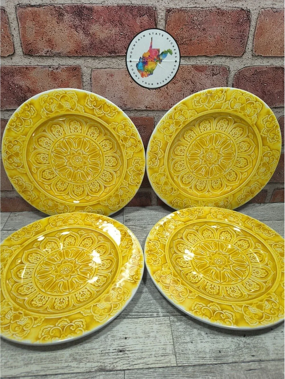 Amazon Basics 12 PC Melamine Dinnerware Set Faded Glaze Yellow Service For 4 NEW